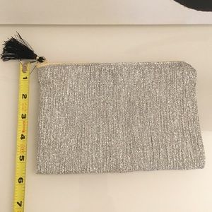 THE WHITE ROSE SILVER COSMETIC POUCH NWOT